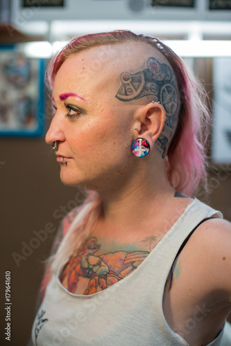 Indian collage girl showing hot boops Fucking in a hairdressers chair