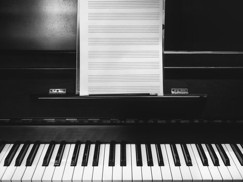 Piano keyboard Music sheet Black and white classic music