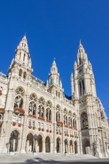 Perspektivische Aufnahme vom Rathaus am Rathausplatz im Stadtbezirk Innere Stadt in Wien, Österreich