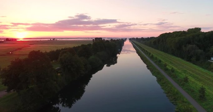 Le canal de la Somme - Vol près de  Saint-Valery-sur-Somme - Baie de Somme