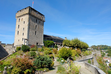 Fototapeta na wymiar Zamek w Lourdes mieszczący Muzeum Pirenejskie, Francja
