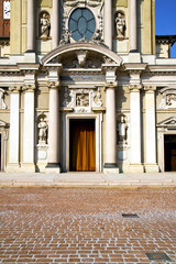 lombardy     the busto arsizio  old    tower sidewalk italy