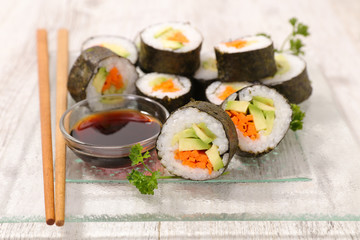 japanese food sushi roll