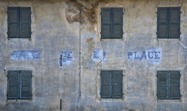 Fa&ccedil;ade de maison &agrave; Meillonnas, Ain, France