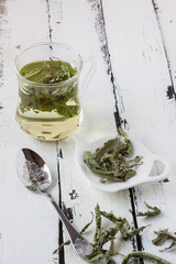 melissa officinails lemon balm tea