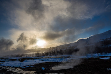 Der Geysir Strokkur - Island im Winter