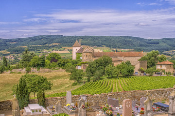 Fototapeta na wymiar French village in Burgundy region