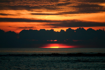 Naklejka premium The Sunrise on the Leeward Side