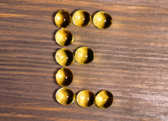 Capsules with vitamin E