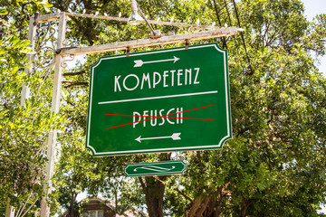 Schild 264 - Kompetenz