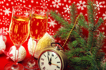 glasses of champagne and Christmas decorations