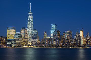 Fototapeta na wymiar View of NYC by night