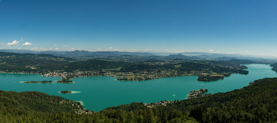 Obraz premium Panorama Wörthersee - widok z Pyramidenkogl