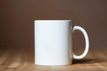 White mug on the desktop - 179752248