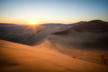 Fototapeta na wymiar Sunrise on the dunes
