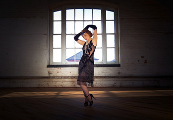 1920's Flapper  Girl Dancer