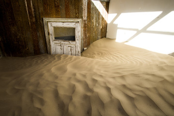 A dune in the room