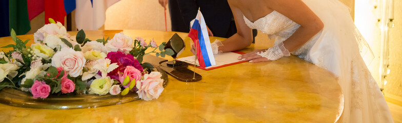 Obraz na płótnie Canvas Solemn registration of marriage in Wedding Palace