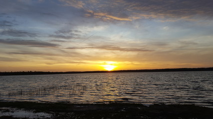 Obraz premium Sunset over the lake