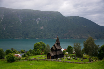 Stabkirche Urnes, Ornes, Norwegen © U. Gernhoefer