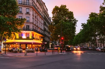 Foto auf Glas Old street in Paris, France. Night cozy cityscape of Paris. © Ekaterina Belova