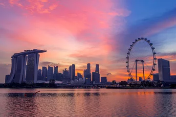 Zelfklevend Fotobehang Singapore at the Pink Sunset © goodman_ekim