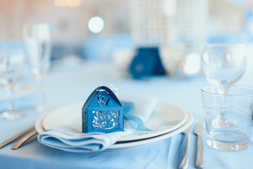 Decoration of apartment blue and white colors, and turn blue by easy fabric