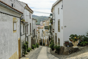 Fototapeta na wymiar sight of the streets of the Portuguese city of Castelo de Vide.