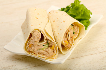 Tuna bread roll