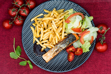 Grilled Salmon with fresh lettuce and mash potatoes