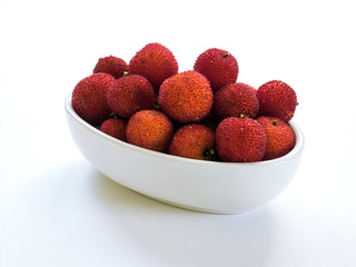 corbezzoli in luce naturale