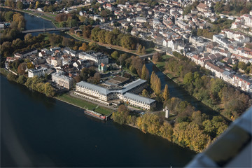 Vue aérienne de l'hôpital de Meulan dans les Yvelines à l'ouest de Paris