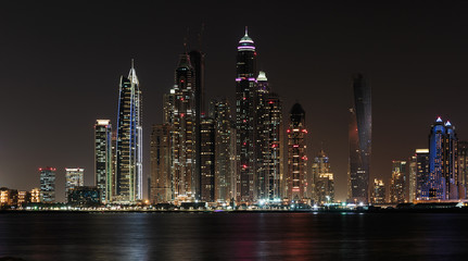 Fototapeta na wymiar General view of the Dubai Marina at night