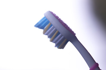 Manual dental toothbrush