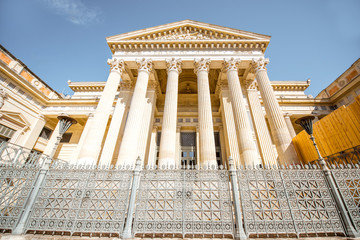 Obraz premium View from above on the Justice palace building with beautiful columns in Nimes city in southern France