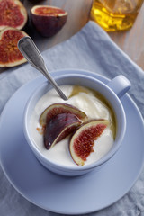 Dessert with fig and honey
