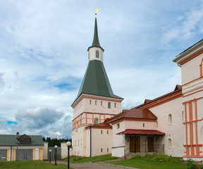 Obraz premium The fortress tower. Valday Iversky Svyatoozersky Virgin Monastery.