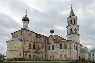 Fototapeta na wymiar Vvedenskaya church of Borisoglebsky monastery in Torzhok
