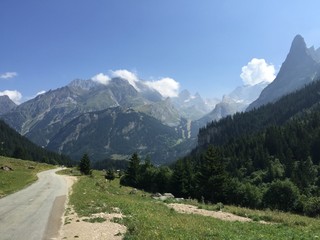 Fototapeta na wymiar Les Alpes