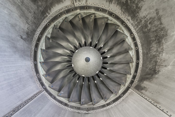 Detailed exposure of a turbo jet engine