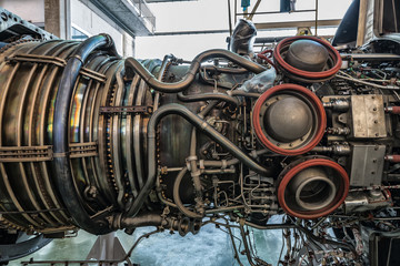 Detailed exposure of a turbo jet engine