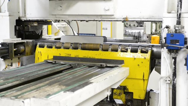 Bending metal sheet by sheet bending machine