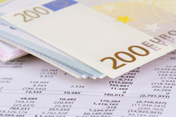 Graph Chart Management with Euro Banknotes