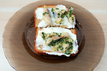 sandwich with cottage cheese and herring