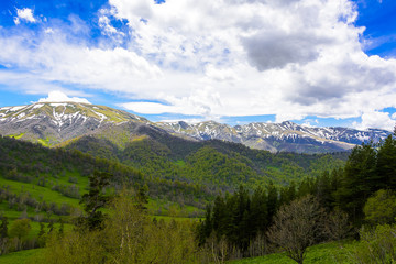 Obraz premium Beautiful mountain landscape in spring