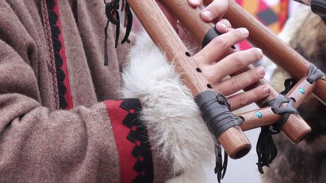 Chukchi musical instrument