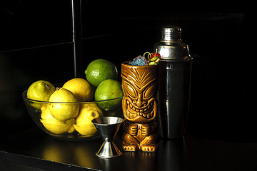 sight of a glass of cocktail tiki.
