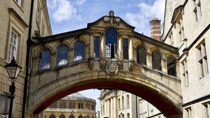 Fototapeta na wymiar Le pont des Soupirs de Hertford College, Oxford