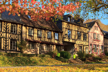 Maisons à colombage au Bec-Hellouin, Normandie, France