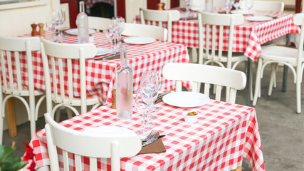 tables de restaurant , nappe vichy 4